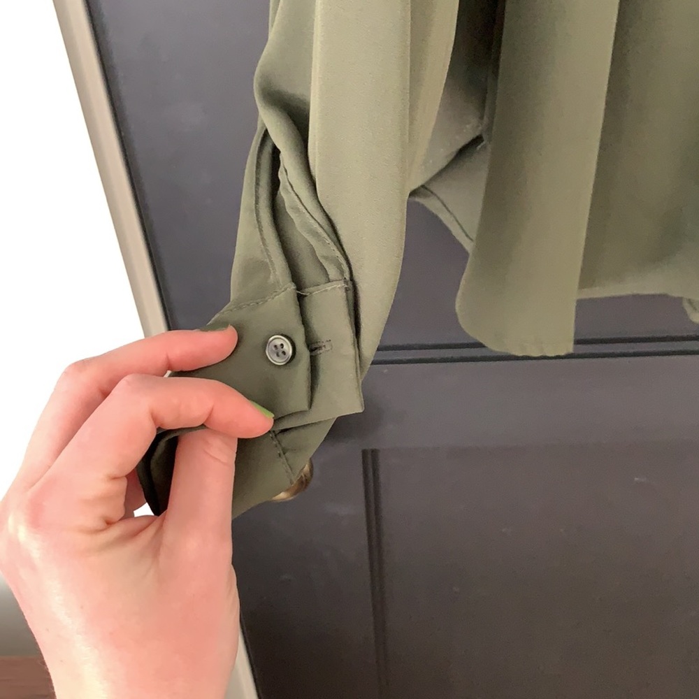 H&M button up - Picture 3 of 4